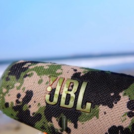 Беспроводная акустика JBL Charge 5 Squad