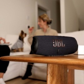 Беспроводная акустика JBL Charge 5 Black