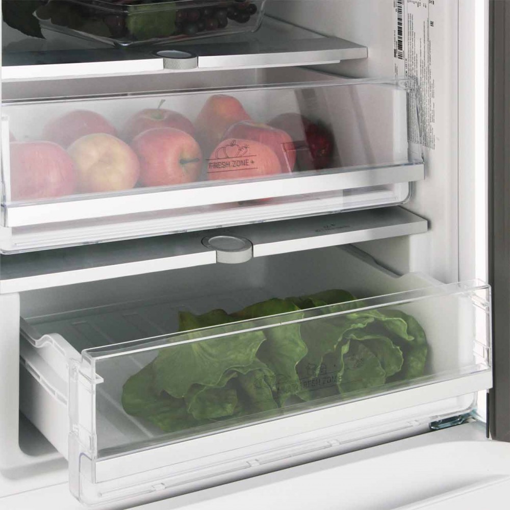 Холодильник Hotpoint HTS 8202i w o3