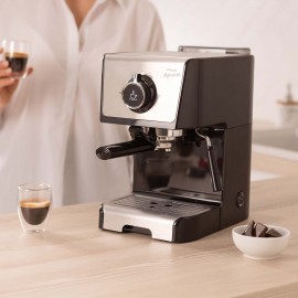 Кофеварка рожкового типа Inhouse Coffeebello ICM1801BK