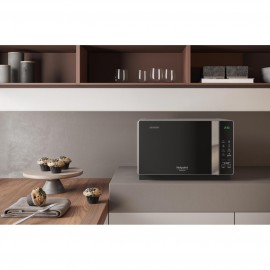 Микроволновая печь с грилем Hotpoint-Ariston MWHAF 203 B