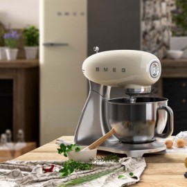 Планетарный миксер Smeg SMF02CREU