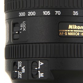 Объектив Nikon 18-300mm f/3.5-6.3G ED AF-S VR DX