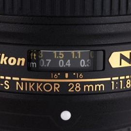 Объектив Nikon AF-S NIKKOR 28mm f/1.8G