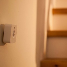 Умный свет Philips Hue Motion Sensor (929001260771) 